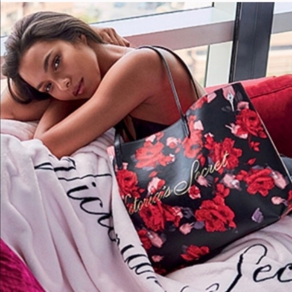 Victoria’s Secret Tote